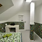 Hotel Goscinne U Klimosza *