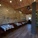 Goscinne U Klimosza Hotel *