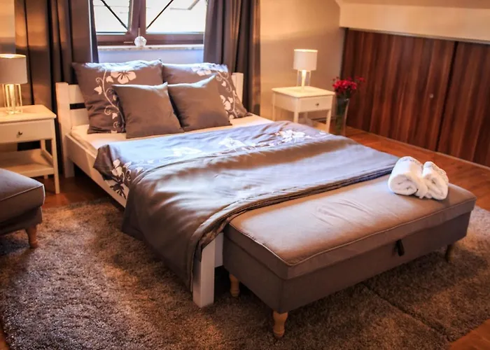 Goscinne U Klimosza Hotel