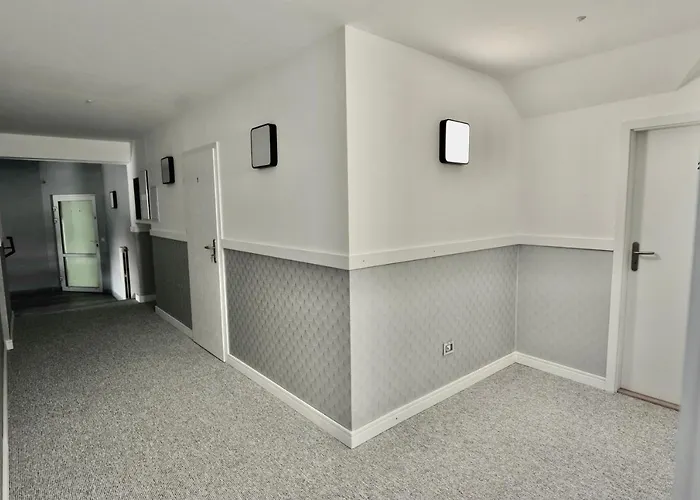 Goscinne U Klimosza מלון